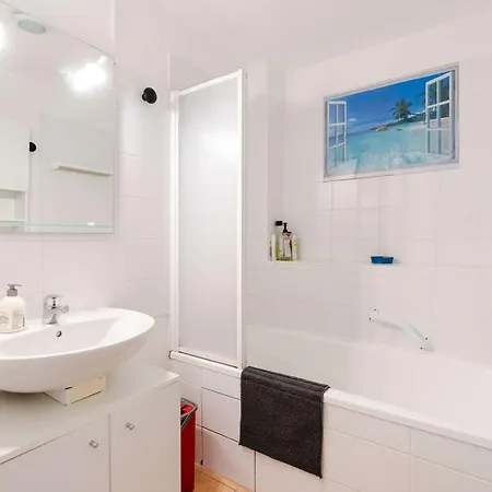 Apartment Confortable T2 Climatise Avec Parking A 2 Pas De La Des A - Fr-1-409-232 Gruissan